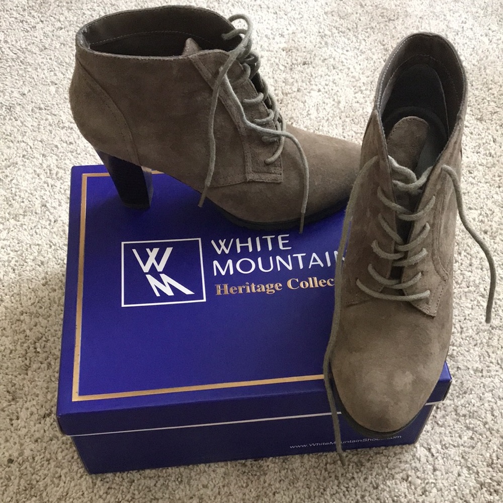 White Mountain Lace Up Heeled Booties - Size 8.5
